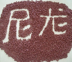 改性尼龍的噴漆方法